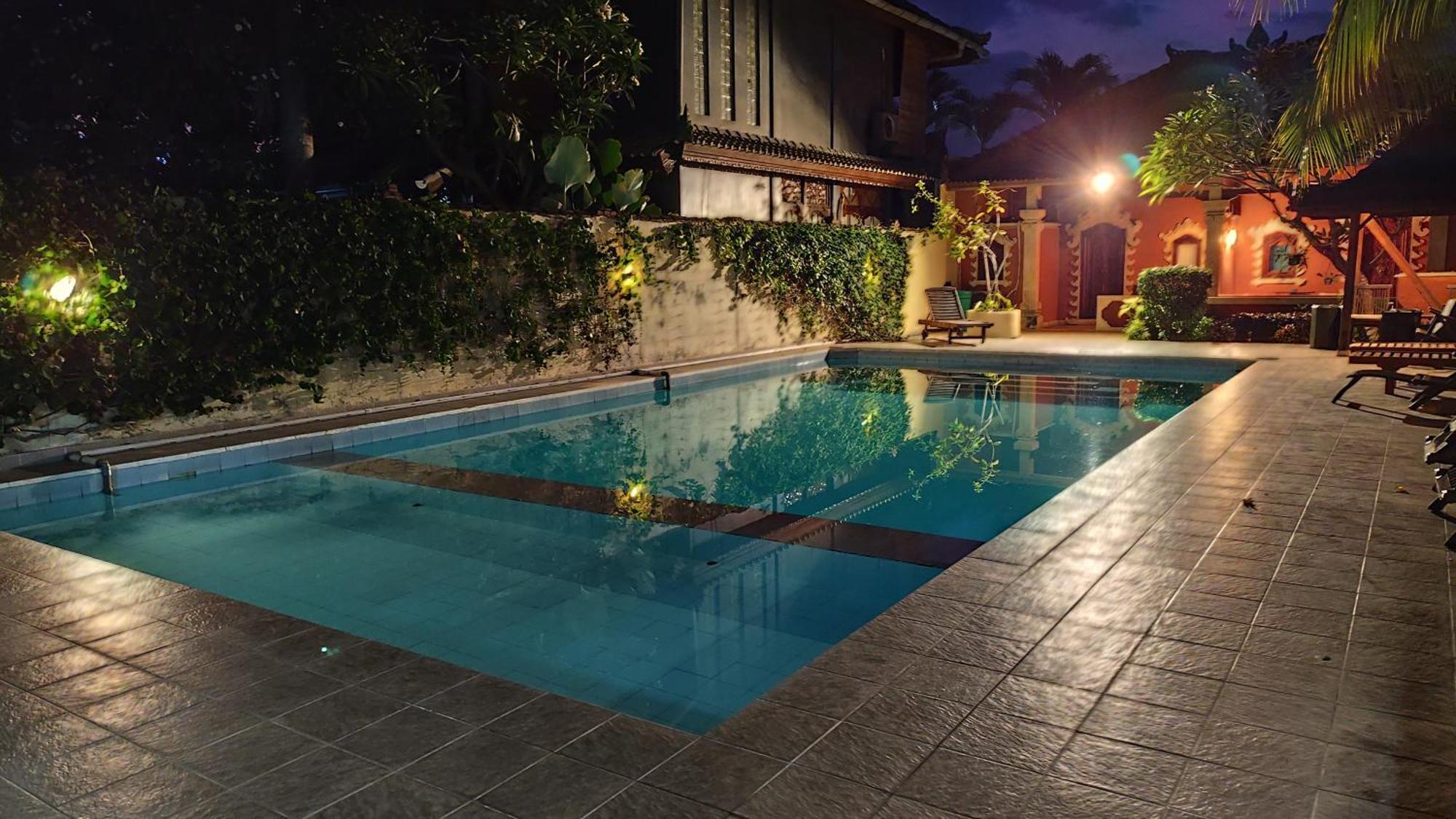 Keyani Bungalows Lovina Exterior photo